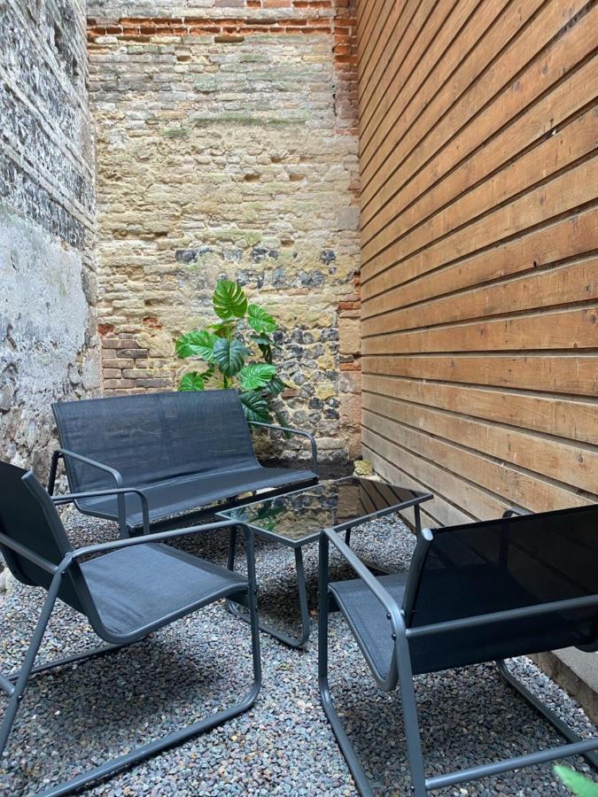 Avec Jardinet Sans Vis A Vis Plein Centre Ville Au Rdc 350M De La Plage Dieppe Eksteriør bilde
